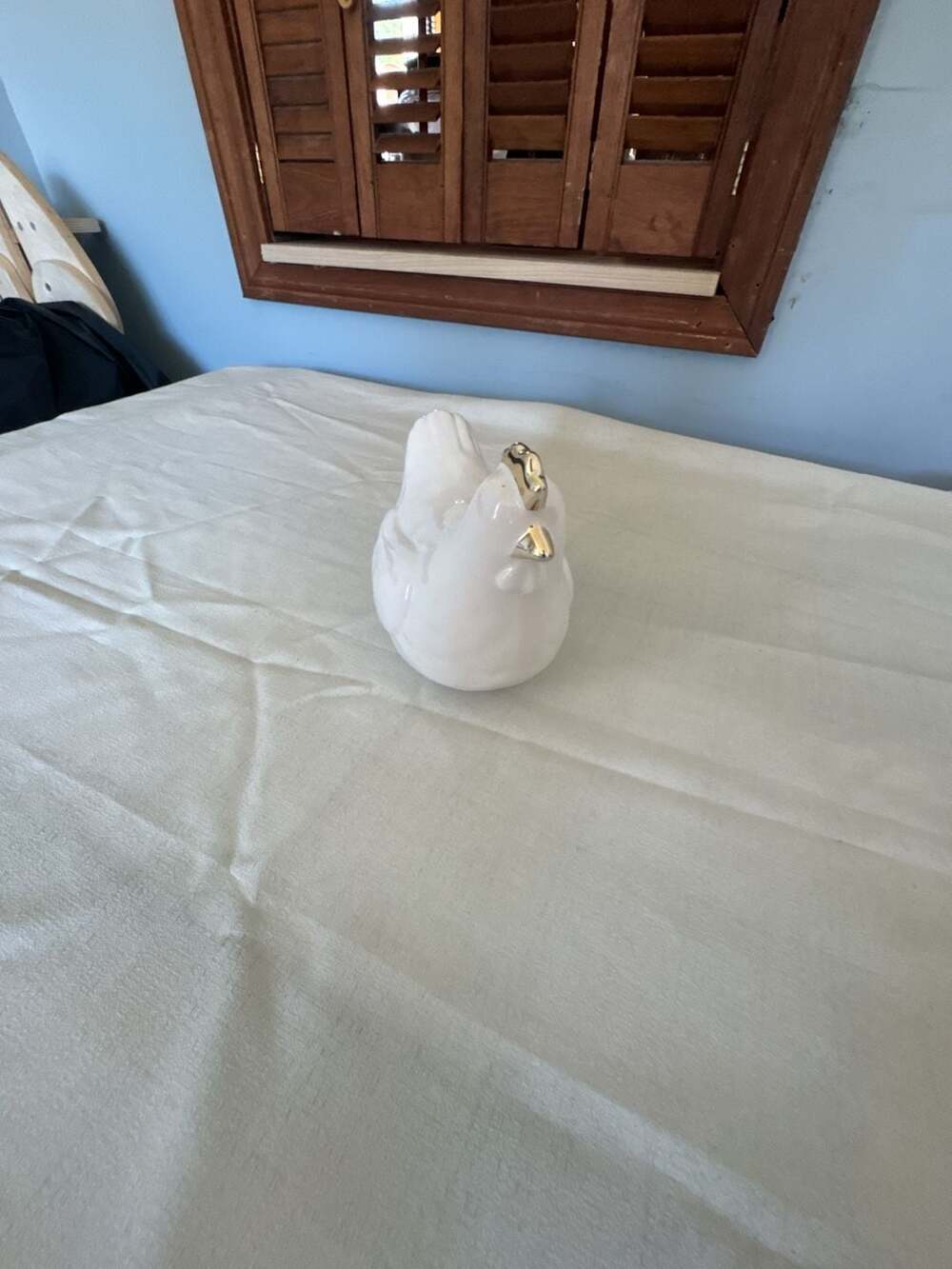 Target Bullseyes Playground White Ceramic Hen Figurine with Gold Trim